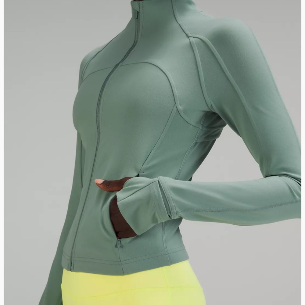 Lululemon Nulu Define Cropped Jacket New With Tags never worn Tidewater teal